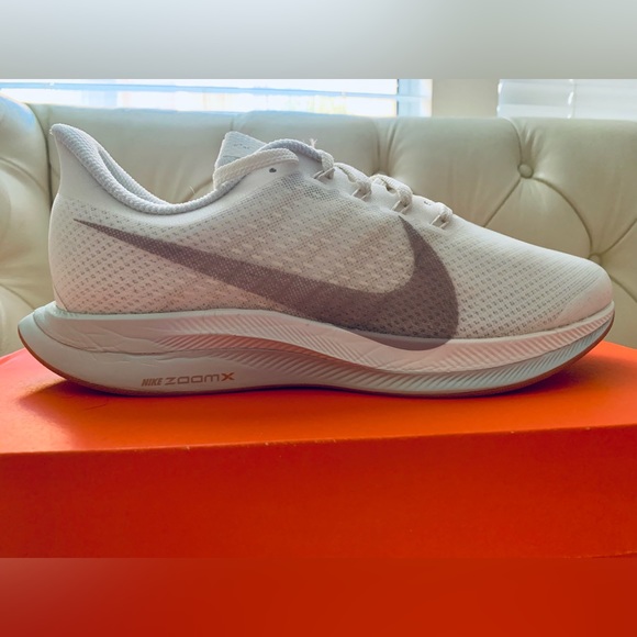 🔥SOLD!🔥 Nike Air Zoom Pegasus TURBO 35 Sail/Moon US 7.5 - Picture 5 of 8